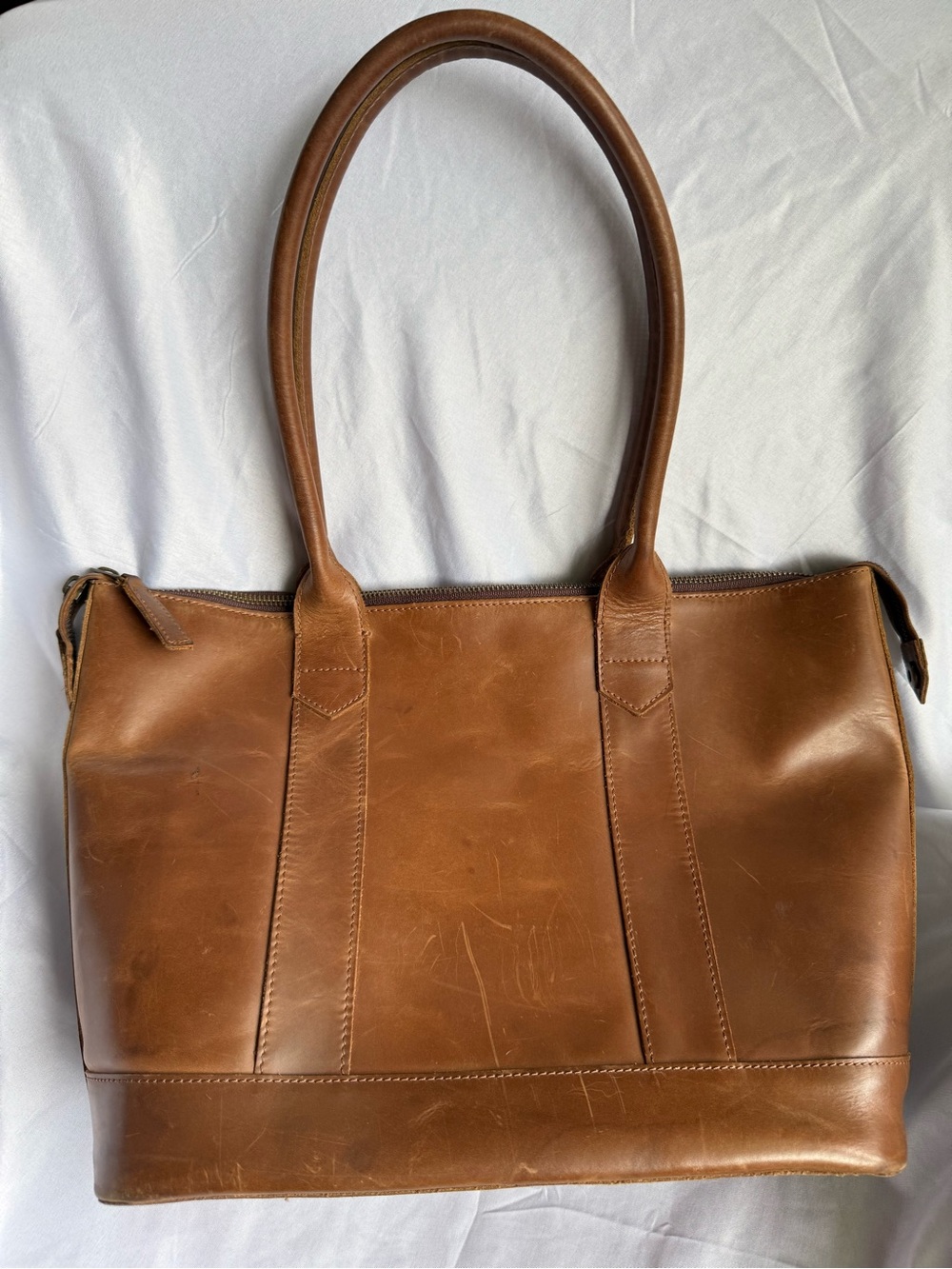 Classic Leather Tote Bag in Cognac Brown - Picture 4 of 16